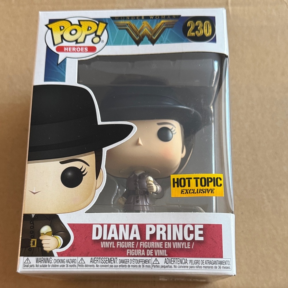 Funko pop! Wonder Woman #230 Diana Prince (Hot Topic Exclusive)